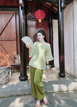 P10 - Pháp Phục Lam Tơ Thêu Hoa Nhí Áo Hai Lớp Cổ Tròn Nút Ngọc