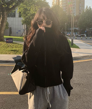 Turtleneck Sweater in Black