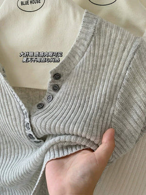 Stretchy Cropped Front Buttons Top