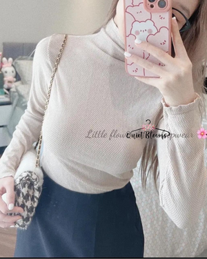 Warm Crew Neck Long-Sleeve Top