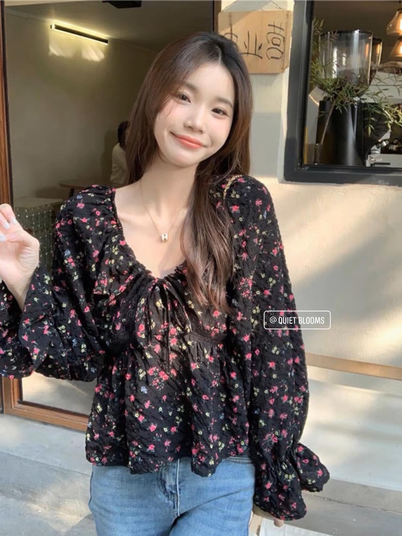 Long Sleeves On Off Shoulders Floral Blouse