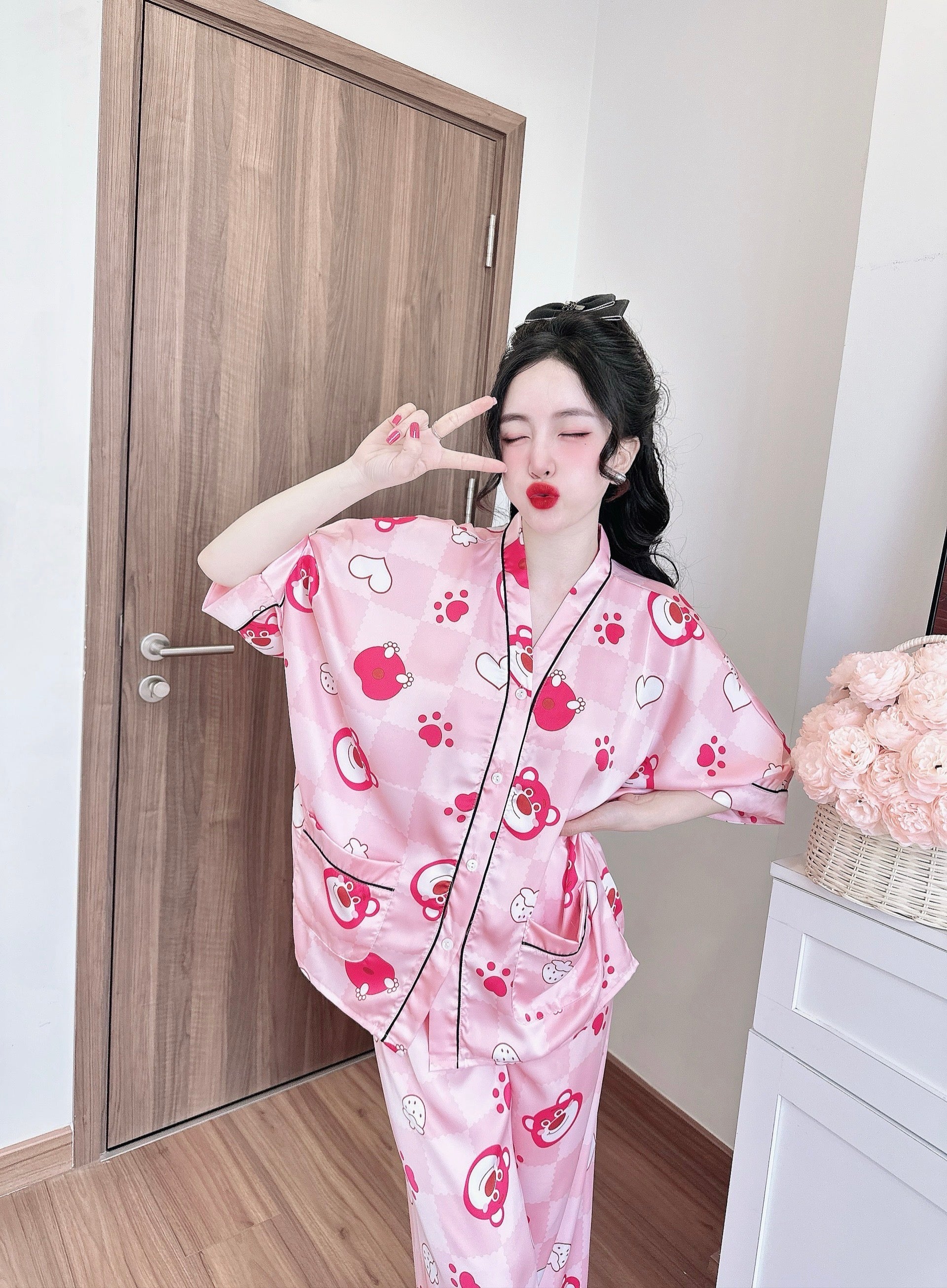 Bat Sleeves Silk Pajamas SSLP01