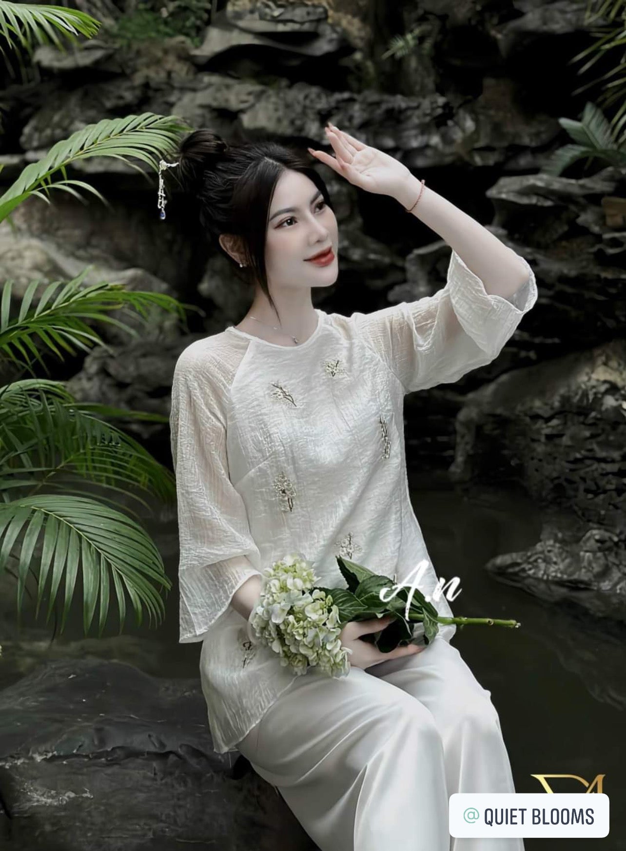 P03 - Pháp Phục Lam Voan Tơ Thêu Cao Cấp