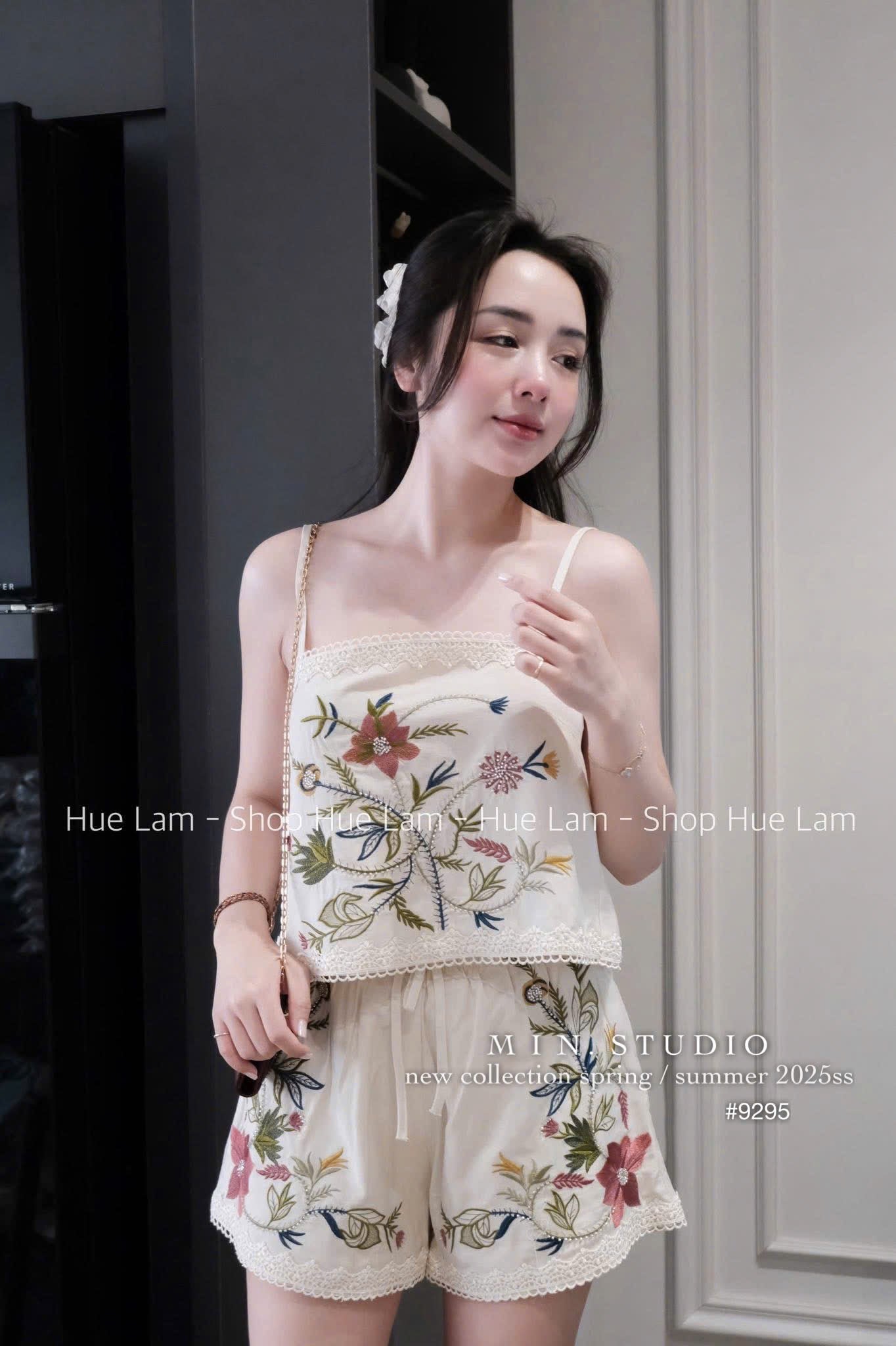 Embroidered Sleeveless Top and Shorts SET