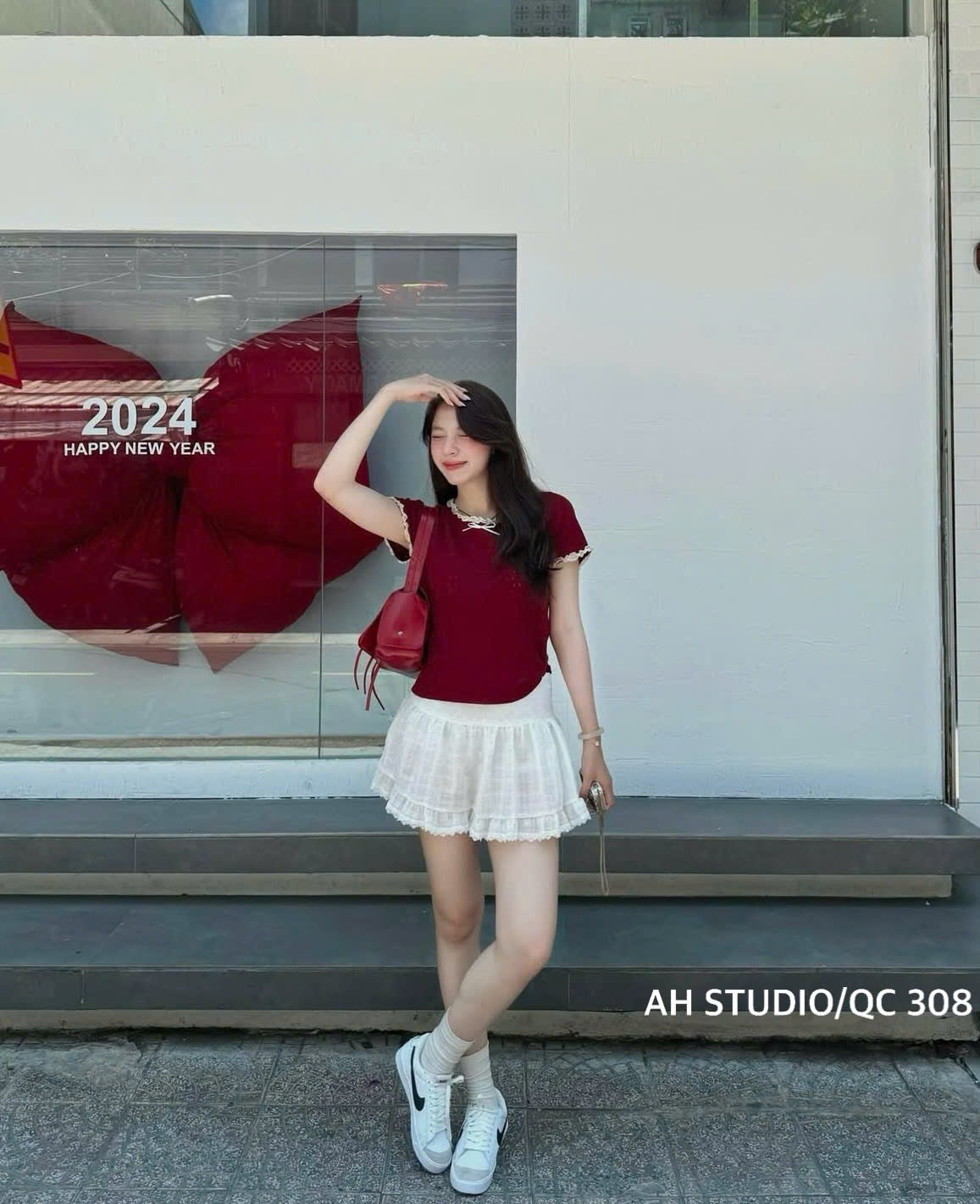 Cute Short Sleeved Lace Top