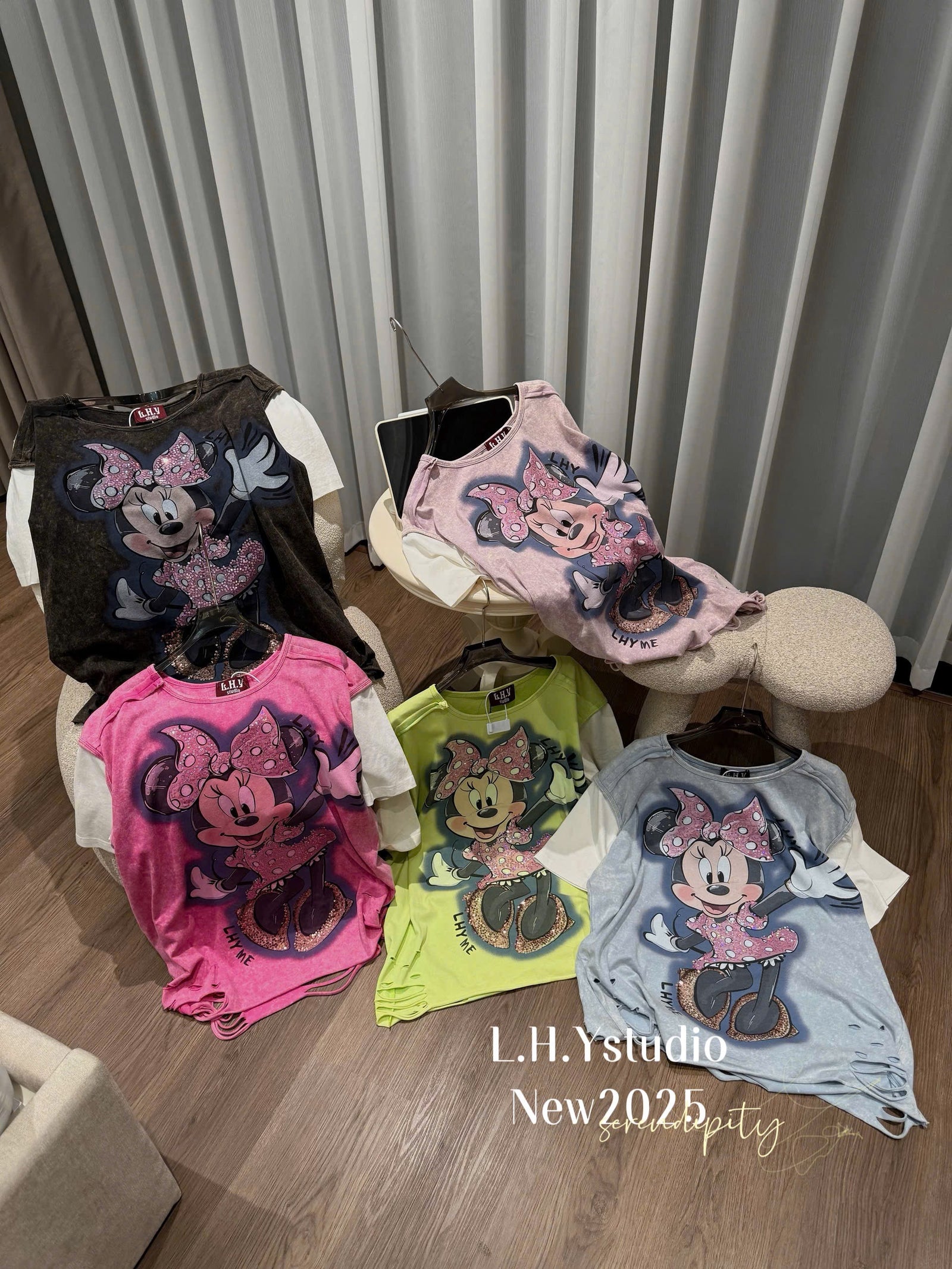 N14 Distressed Mic.key Tee Top