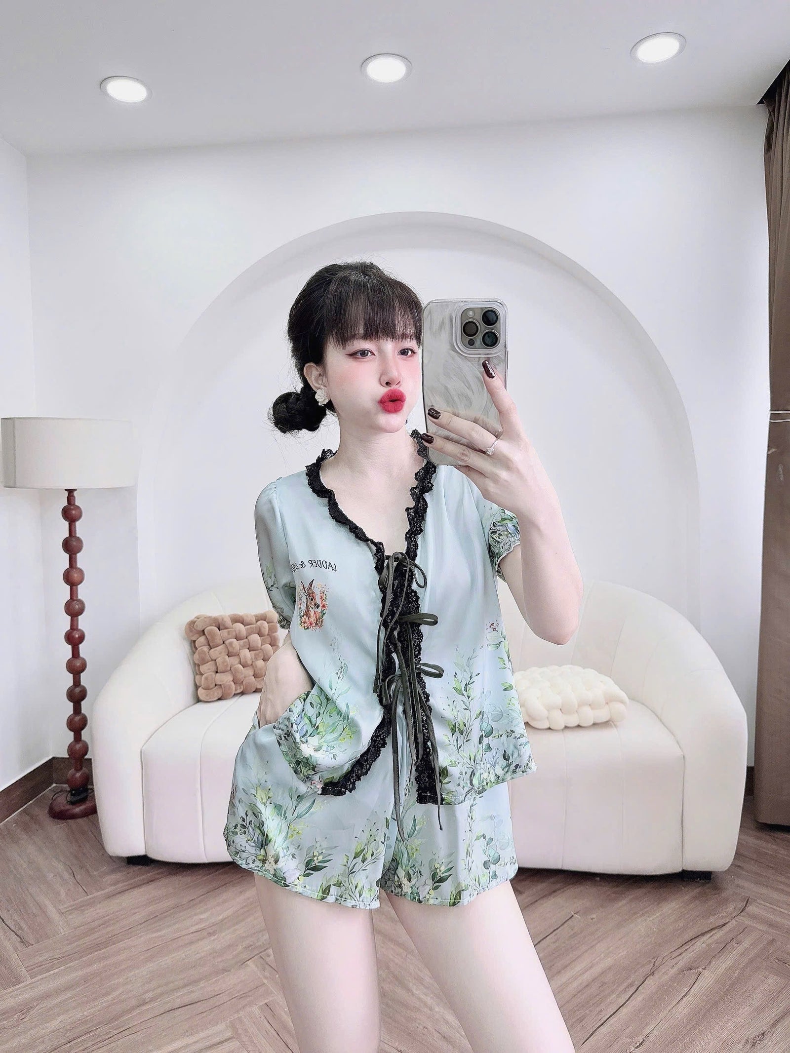 (90-120 lbs) Cute Short Sleeved Latin Silk Pajama Set