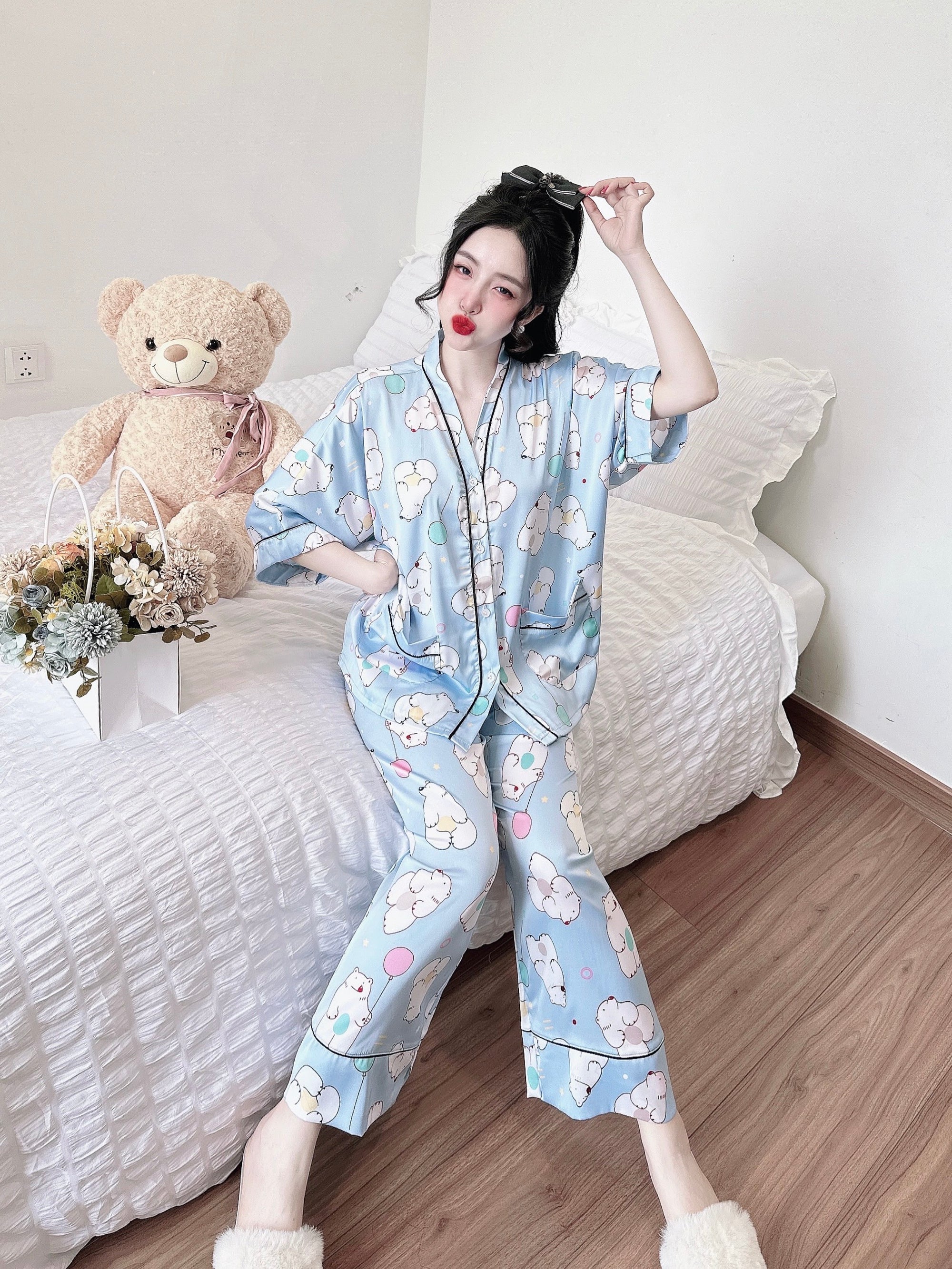 Bat Sleeves Silk Pajamas SSLP07