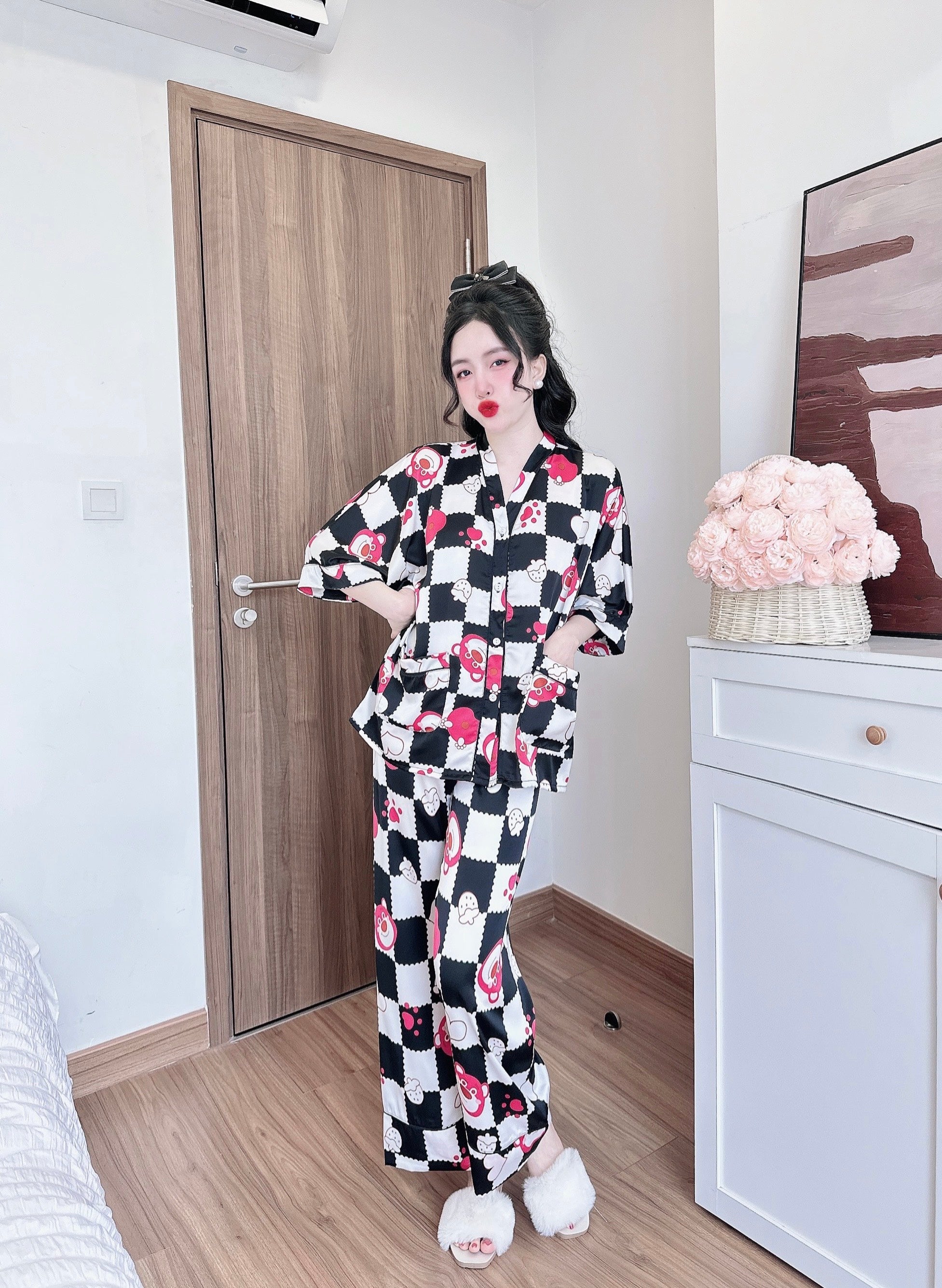 Bat Sleeves Silk Pajamas SSLP02