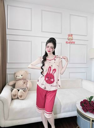 L04 - Short Sleeved Top and Knee Length Pants