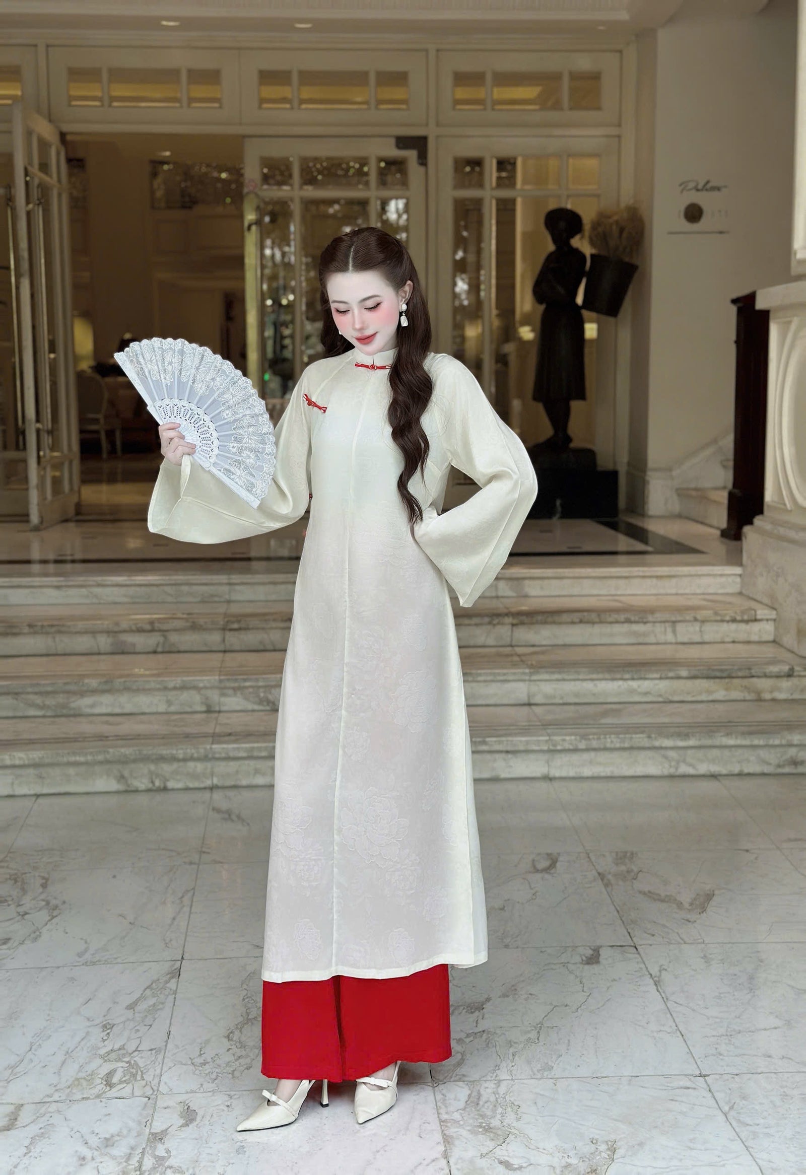 Áo Dài Gấm và Quần Lụa Lạnh